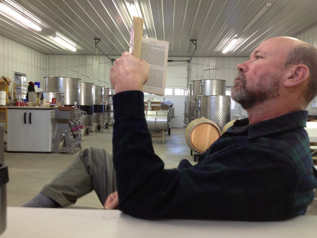 winemaker reading